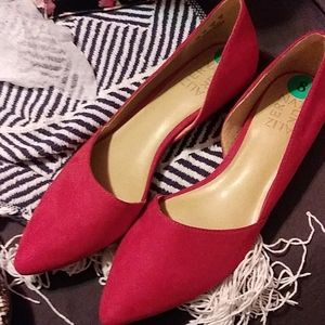 Naturalizer flats size 8